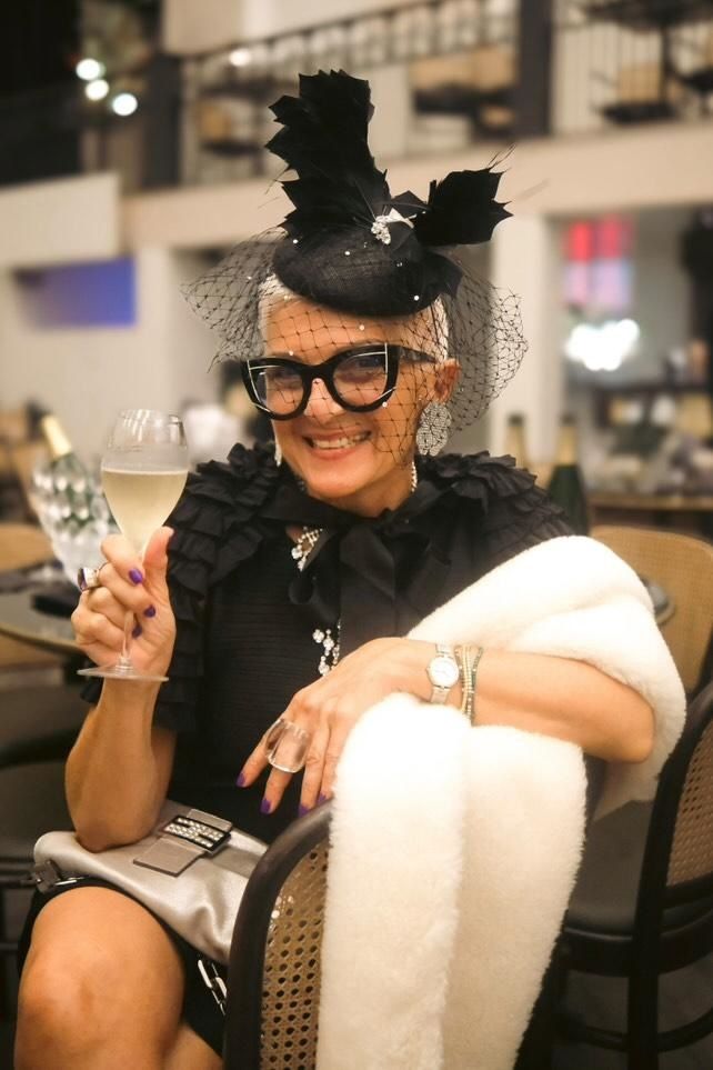 Italian Style, London: Pinkananas Image Consultancy by Nicoletta Adda, Image Consultant London, personal stylist London, wardrobe sorting, first impression, personal shopping London, personal shopper London, shopping in Italy, corporate image, colour analysis, personal style, image makeover, personal brand, workshops 